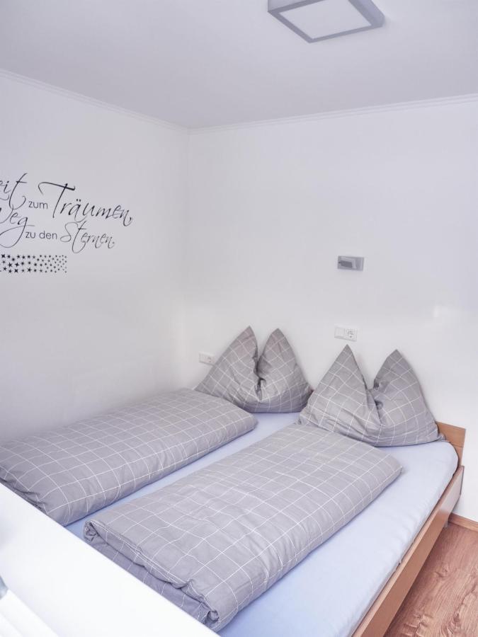 Ferienwohnung Zur Lustigen Gabi Thiersee Phòng bức ảnh